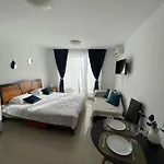 Aparthotel Admiral Plaza 3*