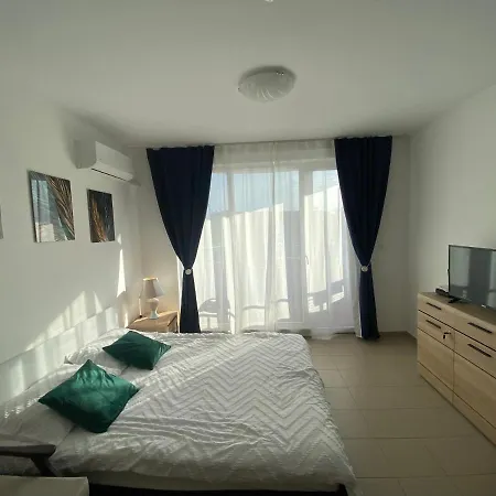 Hotel apartamentowy Admiral Plaza Słoneczny Brzeg