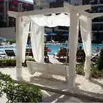 Hotel apartamentowy Admiral Plaza Słoneczny Brzeg