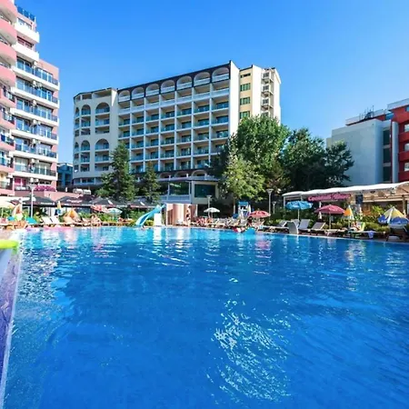 公寓式酒店 Admiral Plaza 阳光海滩