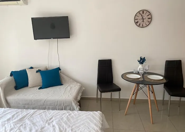 Apart-hotel Admiral Plaza 3*