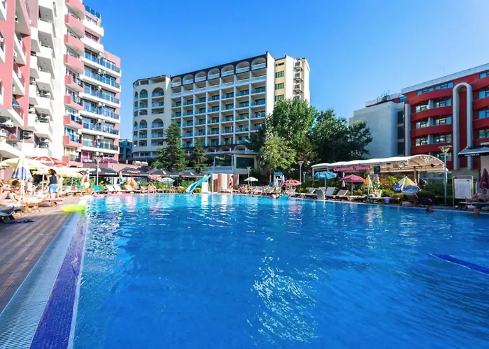 公寓式酒店 Admiral Plaza 阳光海滩