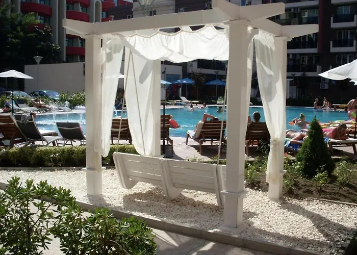Apart-hotel Admiral Plaza Sunny Beach