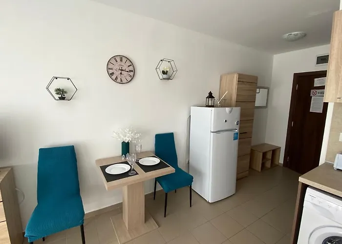 Admiral Plaza 3*